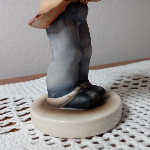 Vintage Napco Figurine Boy Playing Flute - Picture 4 of 7